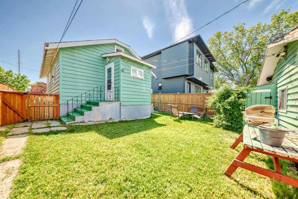 MLS® A2240095 - 340 33 Avenue NE in Highland Park Calgary, Residential