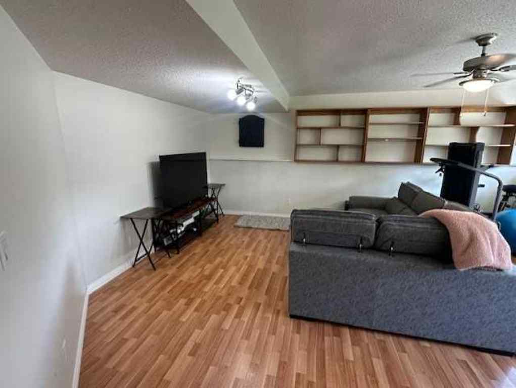 MLS® A2240119 - 902 3 Street W in NONE Hanna, Residential