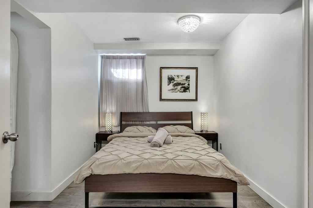 MLS® A2240151 - 700 West Chestermere Drive  in The Beaches Chestermere, Residential