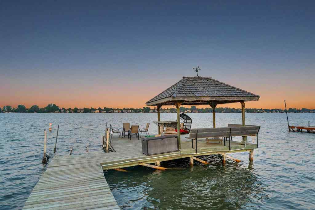 MLS® A2240151 - 700 West Chestermere Drive  in The Beaches Chestermere, Residential