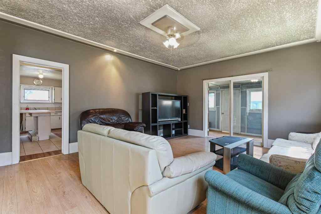MLS® A2240177 - 113 48 Avenue W in NONE Claresholm, Residential