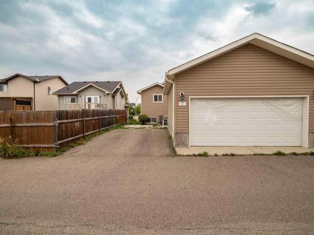 MLS® A2240187 - 57 Mt Sundance Road W in Sunridge Lethbridge, Residential