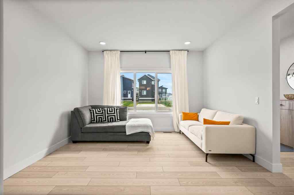 MLS® A2240194 - 505 Chinook Winds Gardens SW in Chinook Gate Airdrie, Residential