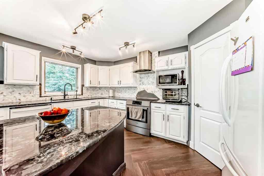 MLS® A2240201 - 296 Lakeside Greens Crescent  in Lakeside Greens Chestermere, Residential