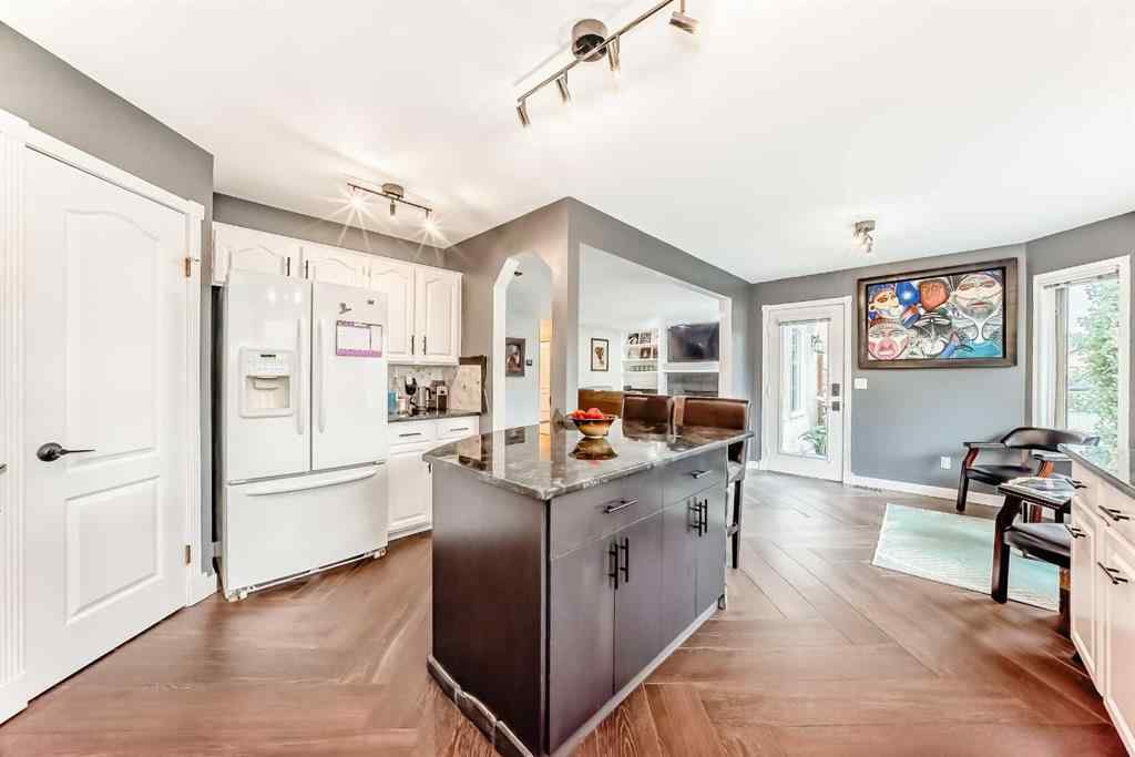 MLS® A2240201 - 296 Lakeside Greens Crescent  in Lakeside Greens Chestermere, Residential