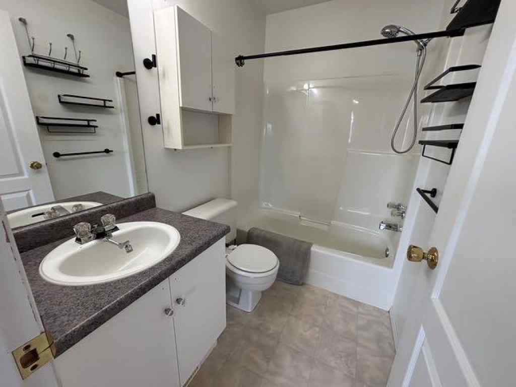 MLS® A2240212 - Unit #7 465 Makenny Street  in Thompson Lake Hinton, Residential