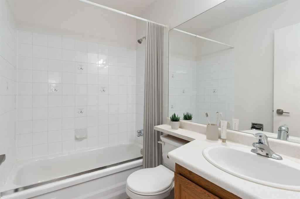 MLS® A2240227 - Unit #139 3809 45 Street SW in Glenbrook Calgary, Residential