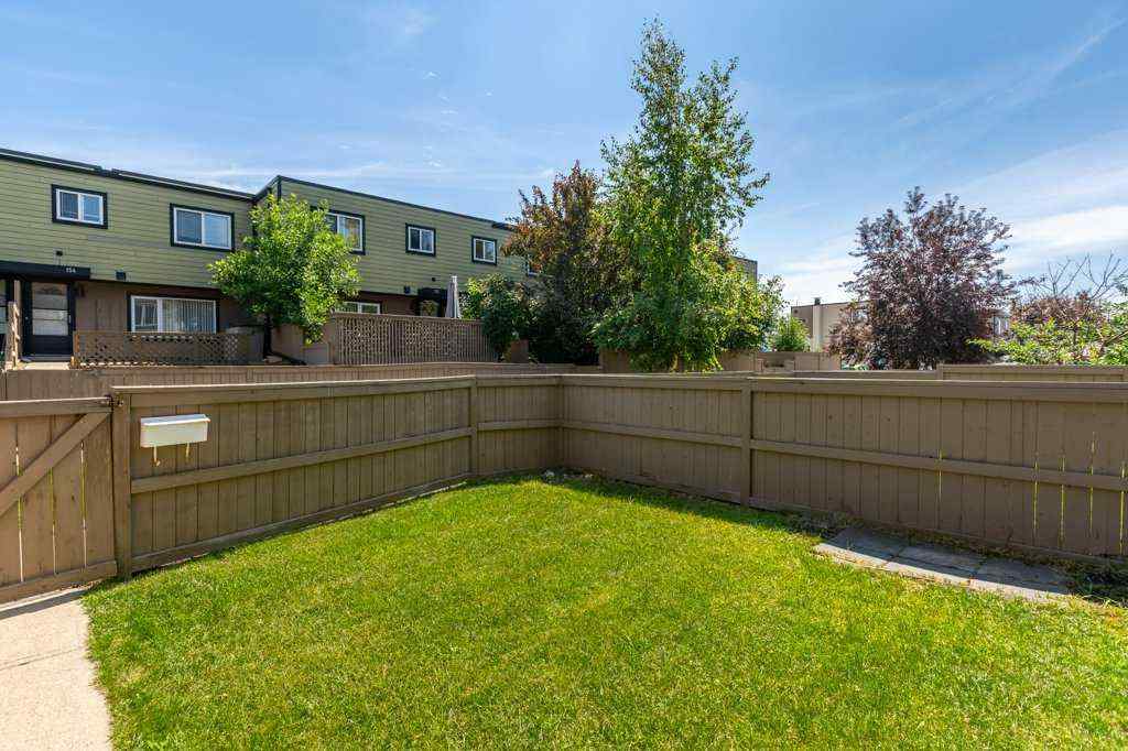 MLS® A2240227 - Unit #139 3809 45 Street SW in Glenbrook Calgary, Residential