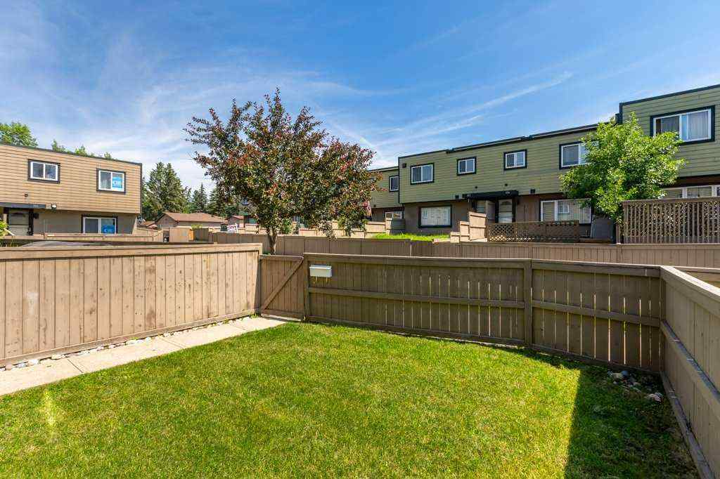 MLS® A2240227 - Unit #139 3809 45 Street SW in Glenbrook Calgary, Residential