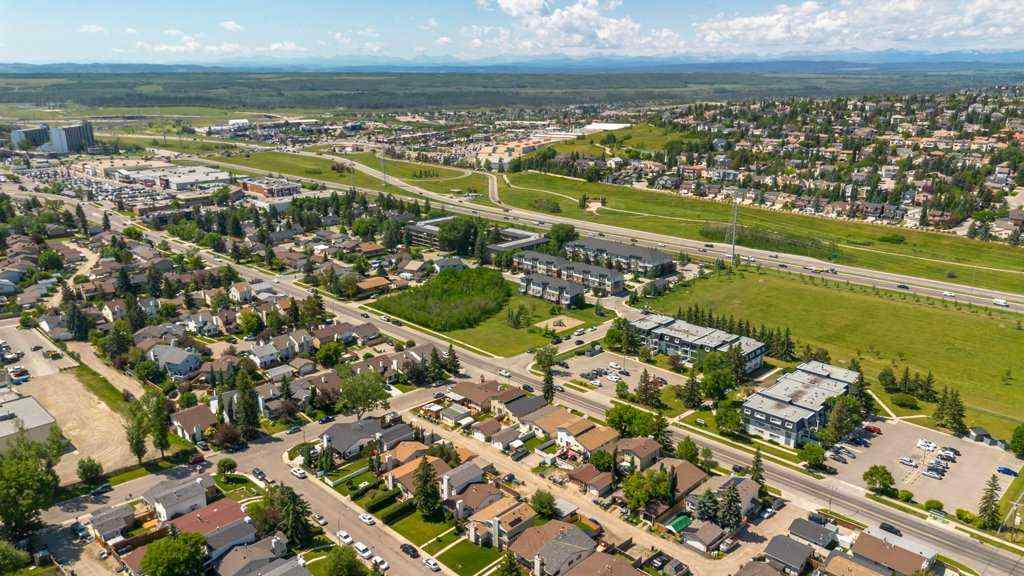 MLS® A2240227 - Unit #139 3809 45 Street SW in Glenbrook Calgary, Residential