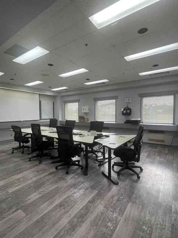 MLS® A2240239 - 10501 94 Street  in NONE High Level, Commercial