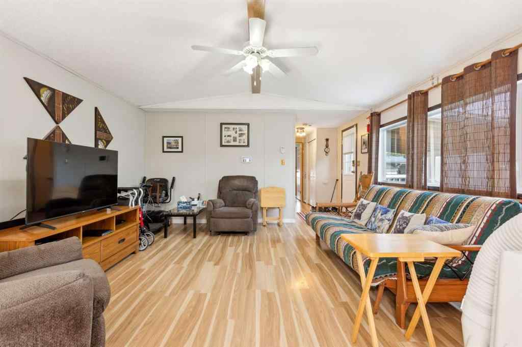 MLS® A2240269 - 122 Erin Woods Circle SE in Erin Woods Calgary, Residential