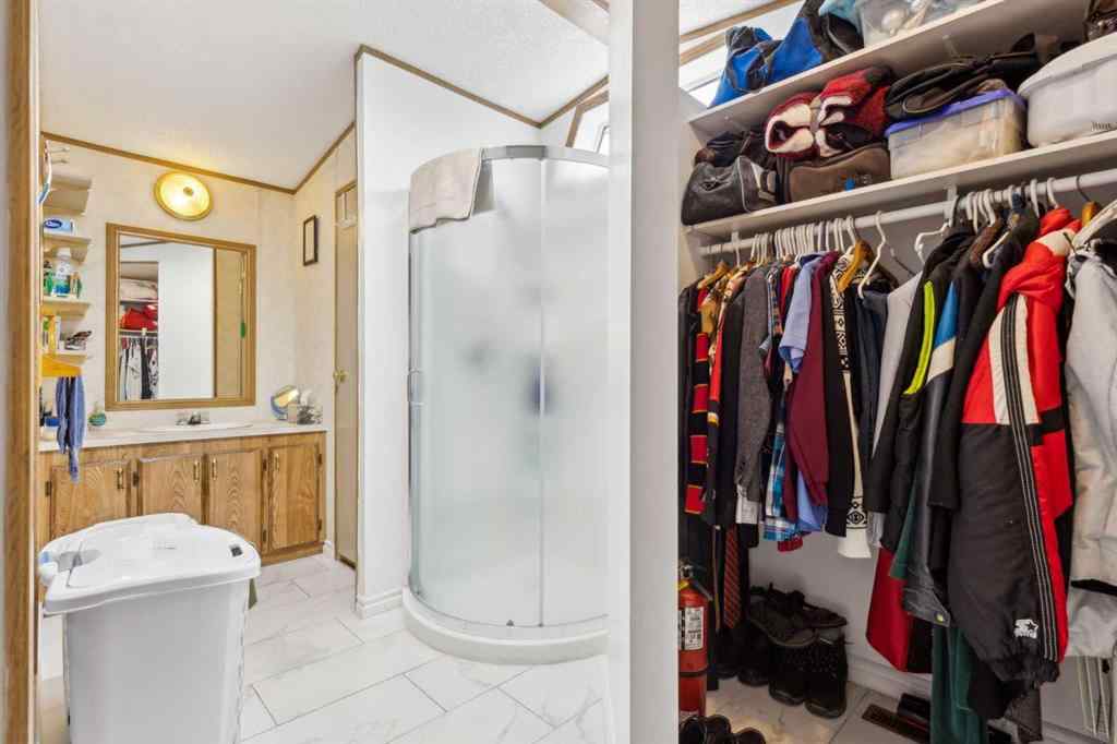 MLS® A2240269 - 122 Erin Woods Circle SE in Erin Woods Calgary, Residential