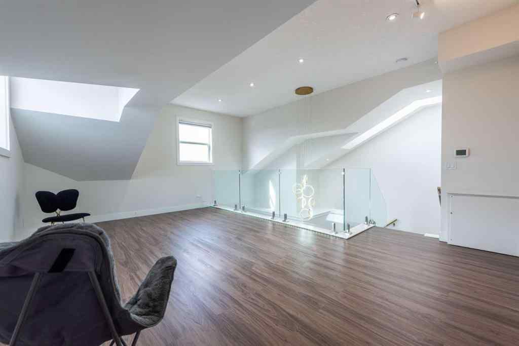 MLS® A2240270 - Unit ##306 1920 14 Avenue NE in Mayland Heights Calgary, Residential