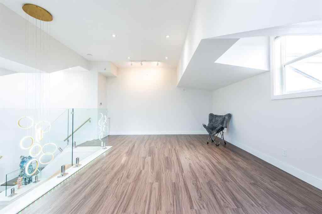 MLS® A2240270 - Unit ##306 1920 14 Avenue NE in Mayland Heights Calgary, Residential