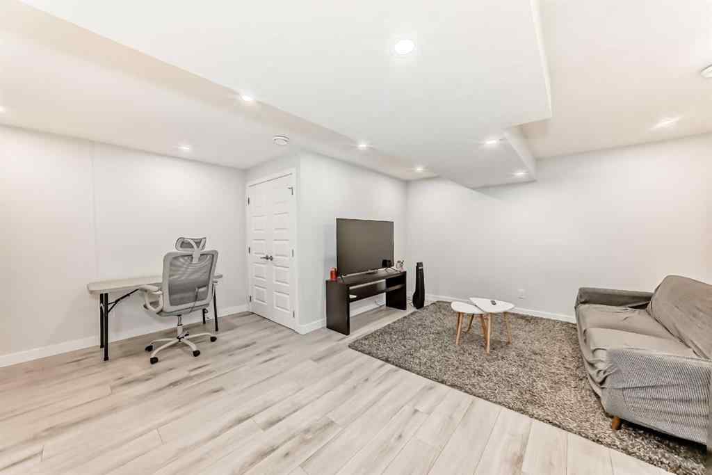 MLS® A2240271 - 144 Evanscrest Park NW in Evanston Calgary, Residential