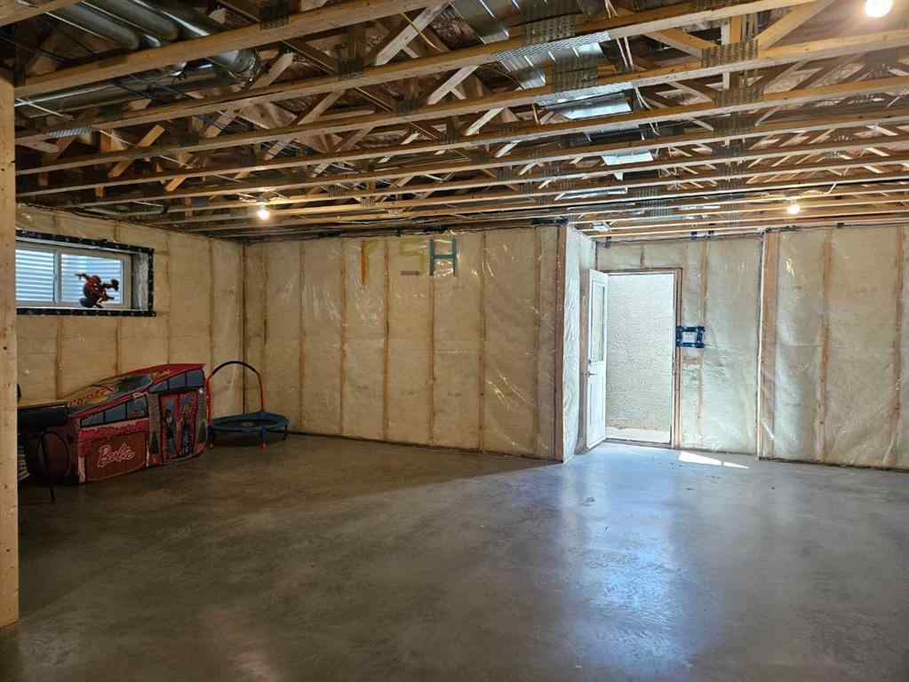 MLS® A2240283 - 2508 45 Street S in Discovery Lethbridge, Residential