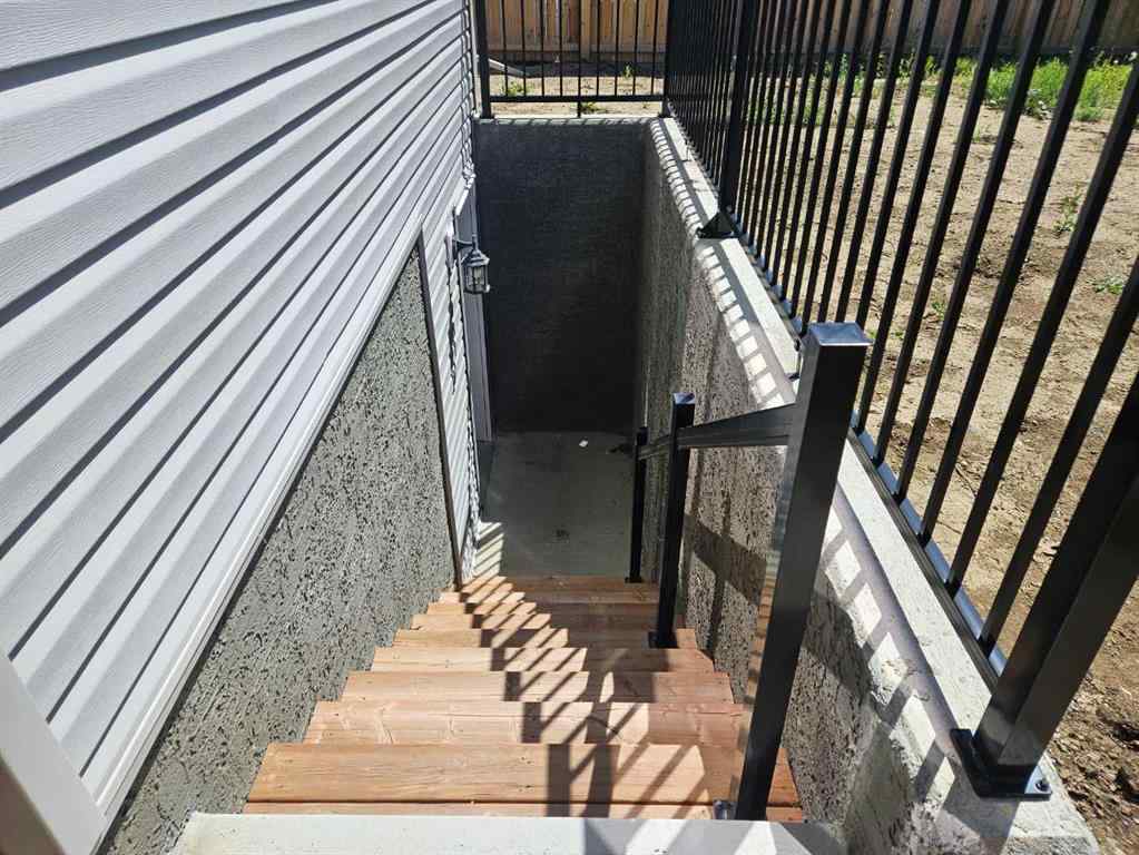 MLS® A2240283 - 2508 45 Street S in Discovery Lethbridge, Residential