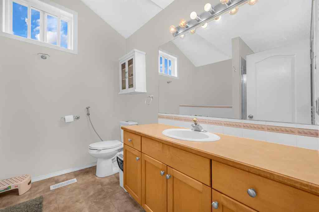 MLS® A2240299 - 4 Saddlecreek Terrace NE in Saddle Ridge Calgary, Residential
