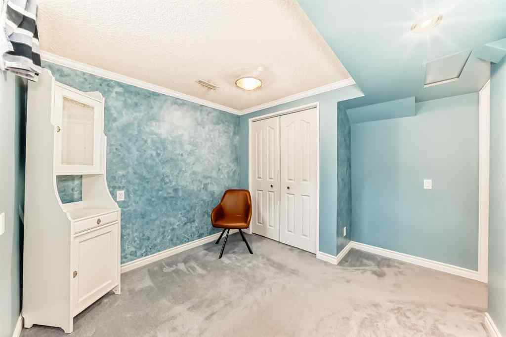 MLS® A2240310 - 224 Erin Dale Place SE in Erin Woods Calgary, Residential