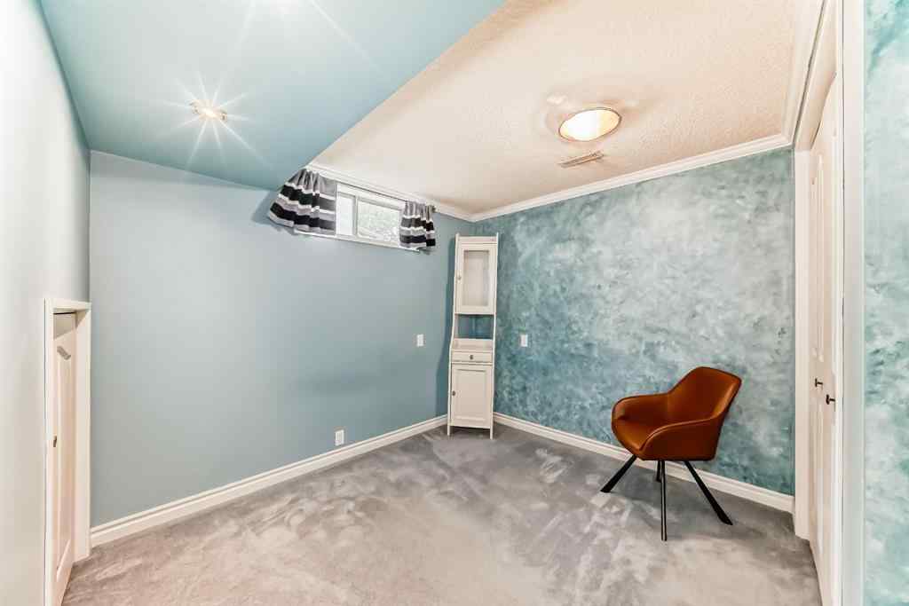 MLS® A2240310 - 224 Erin Dale Place SE in Erin Woods Calgary, Residential