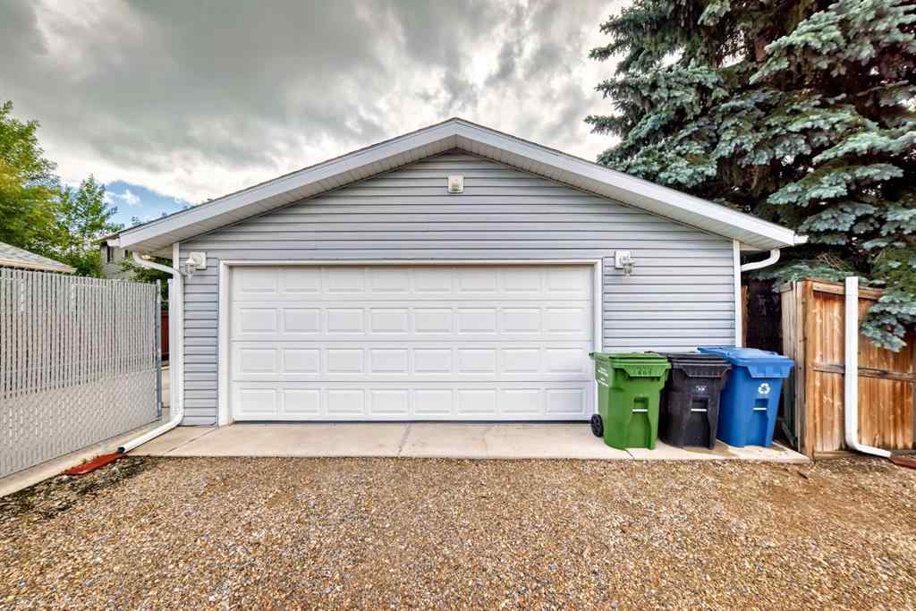 MLS® A2240310 - 224 Erin Dale Place SE in Erin Woods Calgary, Residential