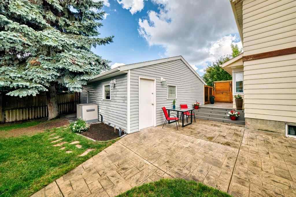 MLS® A2240310 - 224 Erin Dale Place SE in Erin Woods Calgary, Residential