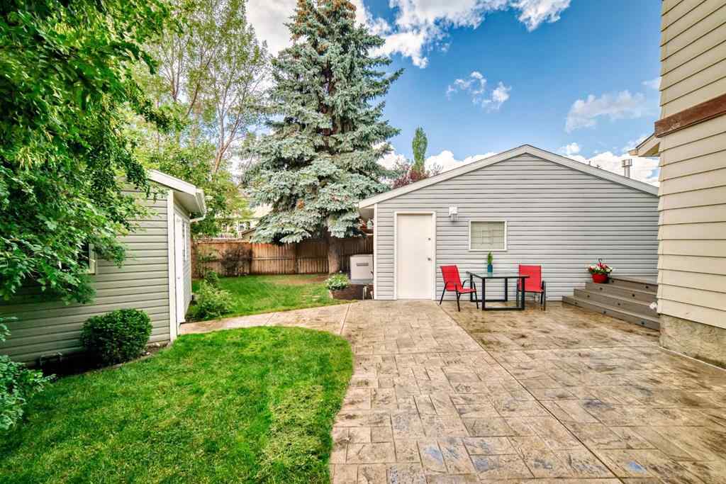 MLS® A2240310 - 224 Erin Dale Place SE in Erin Woods Calgary, Residential