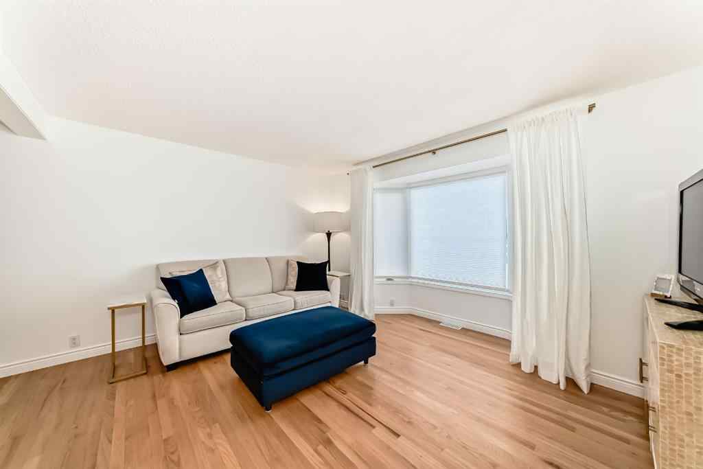 MLS® A2240310 - 224 Erin Dale Place SE in Erin Woods Calgary, Residential
