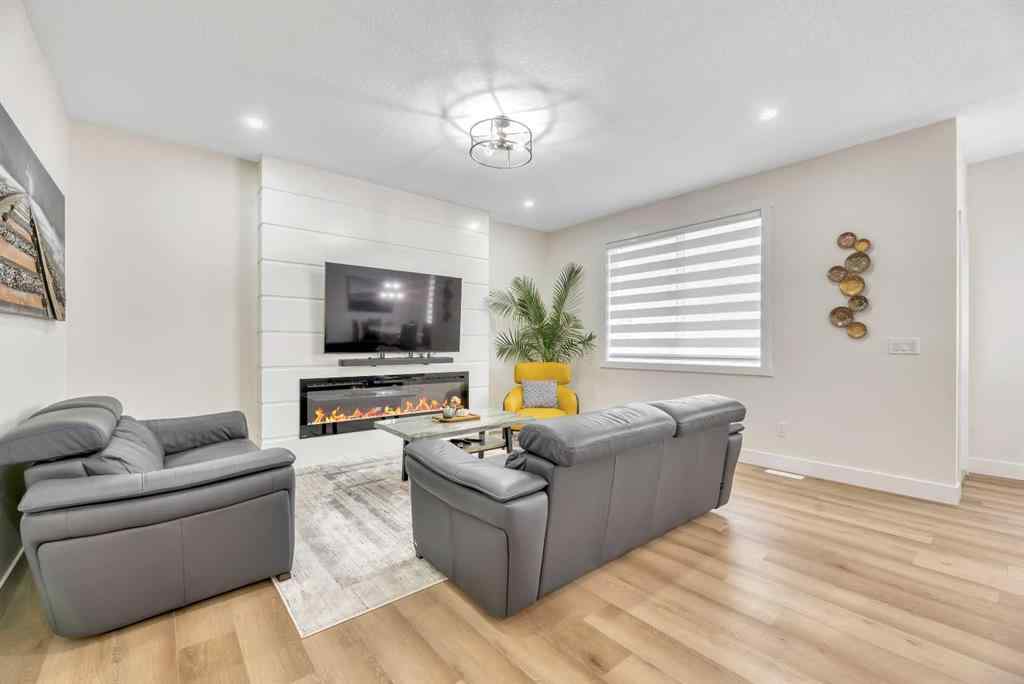 MLS® A2240315 - 820 Edgefield Street  in Edgefield Strathmore, Residential