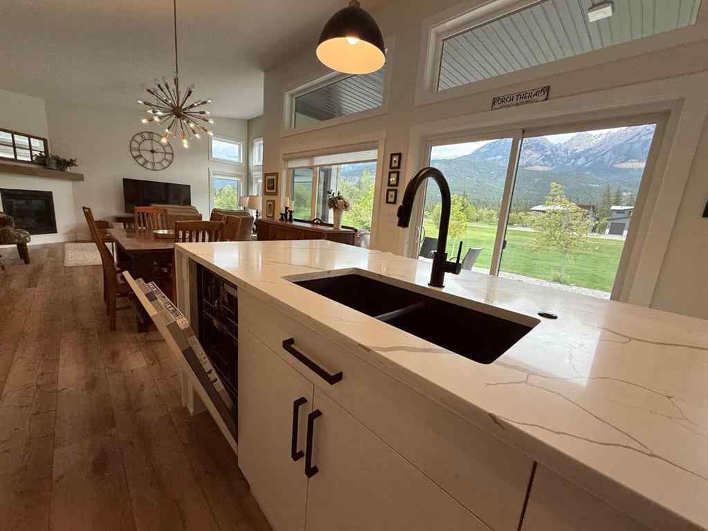 MLS® A2240327 - 4962 Riverside Drive  in NONE Out of Province_Alberta, Residential