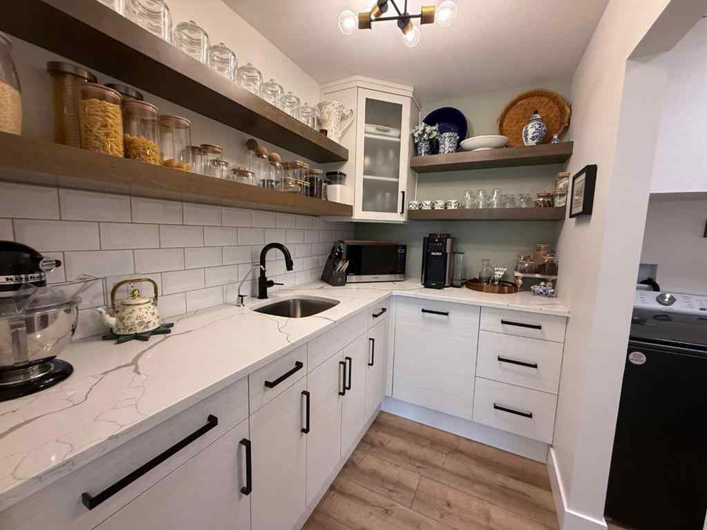 MLS® A2240327 - 4962 Riverside Drive  in NONE Out of Province_Alberta, Residential