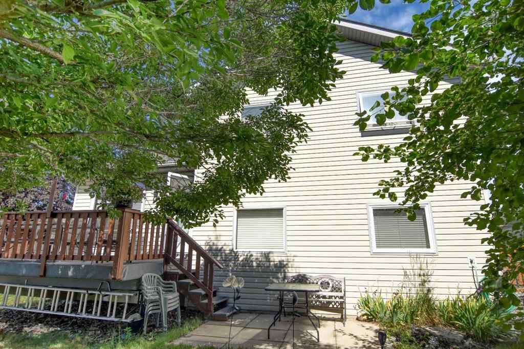 MLS® A2240330 - 23 Aspen Creek Way  in Aspen Creek Strathmore, Residential