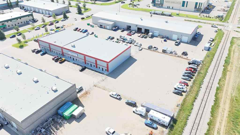 MLS® A2240331 - Unit #4 & 5 526 39 Street  in Shackleford Industrial Park Lethbridge, Commercial