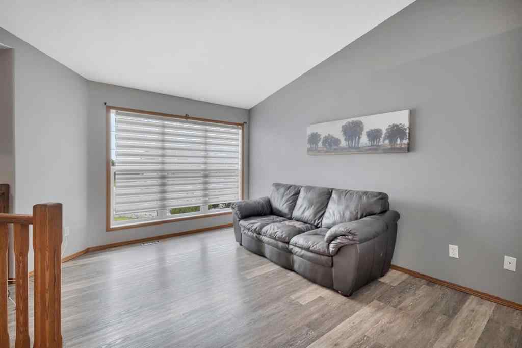 MLS® A2240334 - 6407 60 Street Close  in Meadowlark Estates Ponoka, Residential
