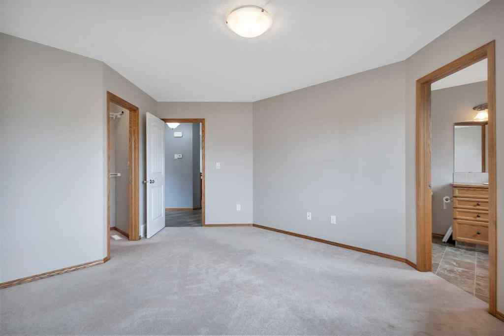 MLS® A2240334 - 6407 60 Street Close  in Meadowlark Estates Ponoka, Residential