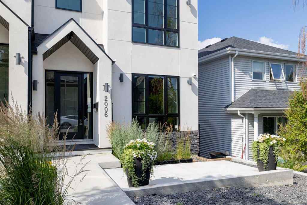 MLS® A2240342 - 2006 29 Avenue SW in South Calgary Calgary, Residential