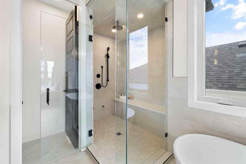 MLS® A2240342 - 2006 29 Avenue SW in South Calgary Calgary, Residential