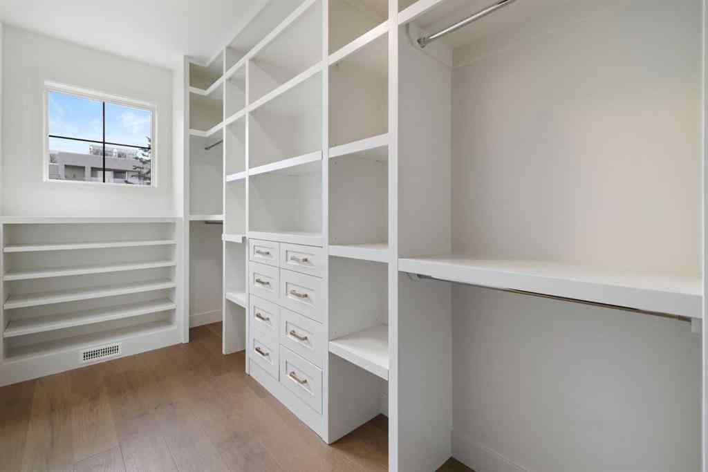 MLS® A2240342 - 2006 29 Avenue SW in South Calgary Calgary, Residential