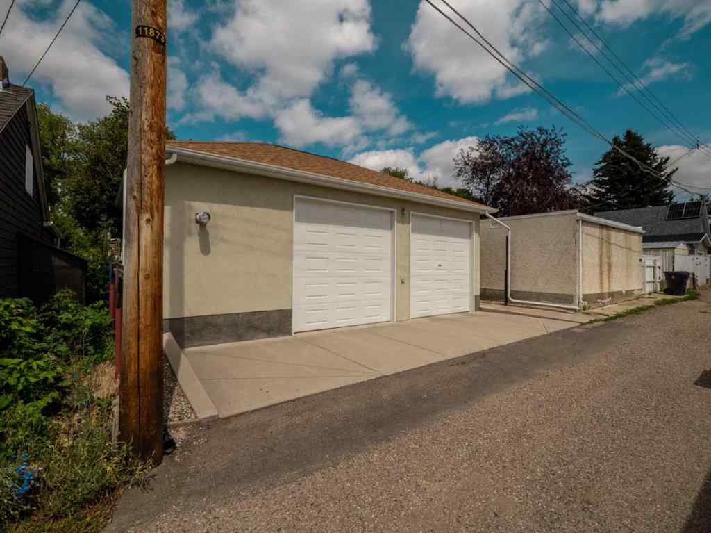 MLS® A2240377 - 2006 7 Avenue S in Victoria Park Lethbridge, Residential
