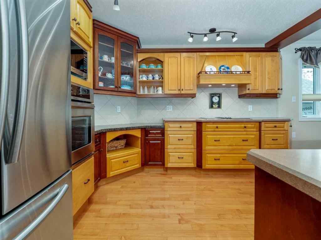 MLS® A2240377 - 2006 7 Avenue S in Victoria Park Lethbridge, Residential