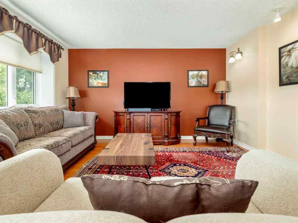 MLS® A2240377 - 2006 7 Avenue S in Victoria Park Lethbridge, Residential