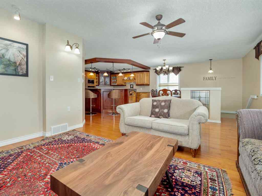 MLS® A2240377 - 2006 7 Avenue S in Victoria Park Lethbridge, Residential