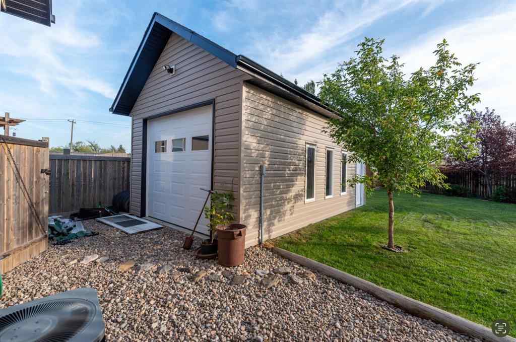 MLS® A2240409 - 1304 54 Avenue Close  in College Park Lloydminster, Residential