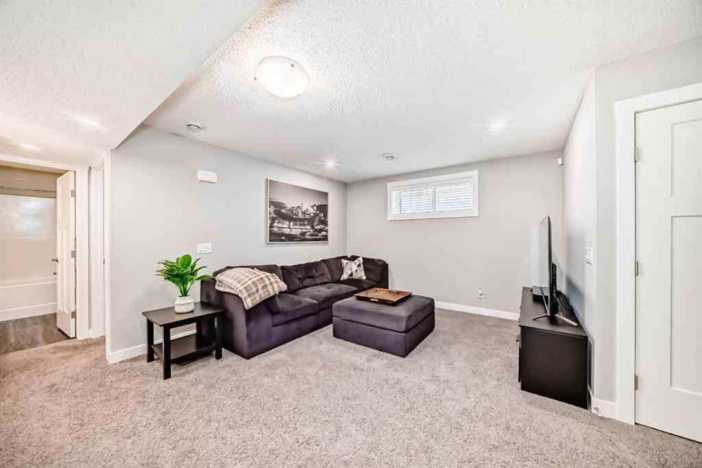 MLS® A2240413 - 1073 Chinook Gate Heath SW in Chinook Gate Airdrie, Residential