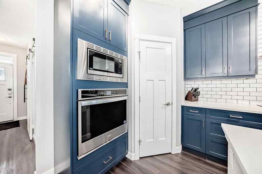 MLS® A2240413 - 1073 Chinook Gate Heath SW in Chinook Gate Airdrie, Residential
