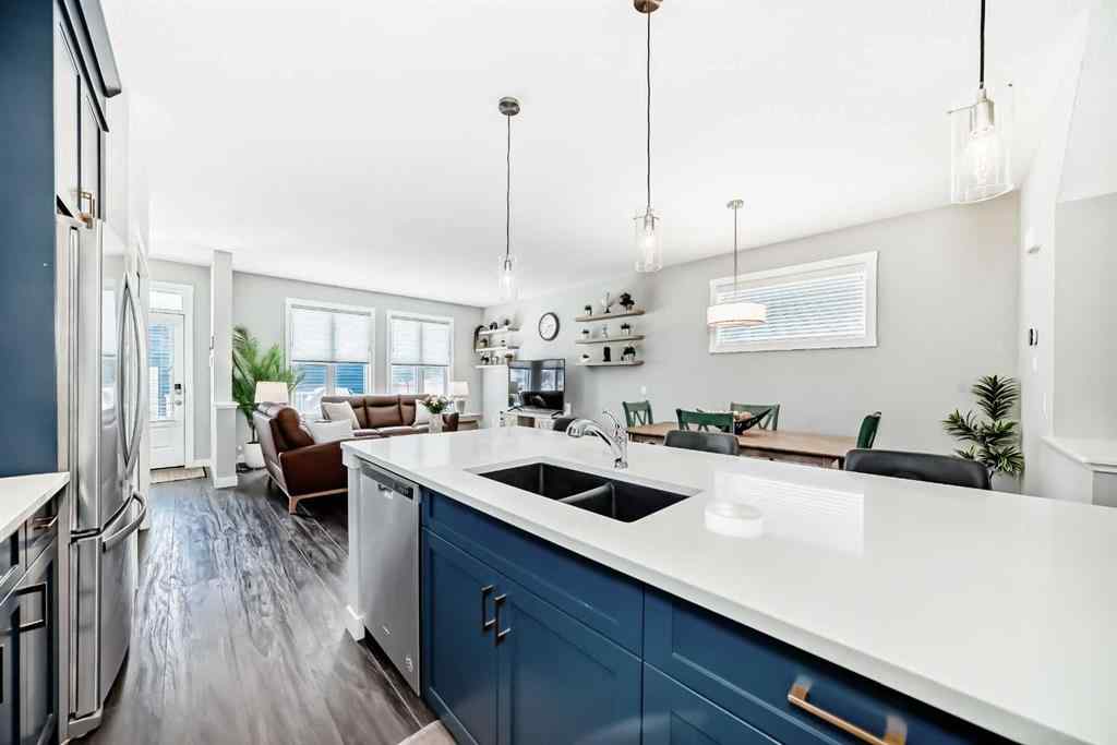 MLS® A2240413 - 1073 Chinook Gate Heath SW in Chinook Gate Airdrie, Residential