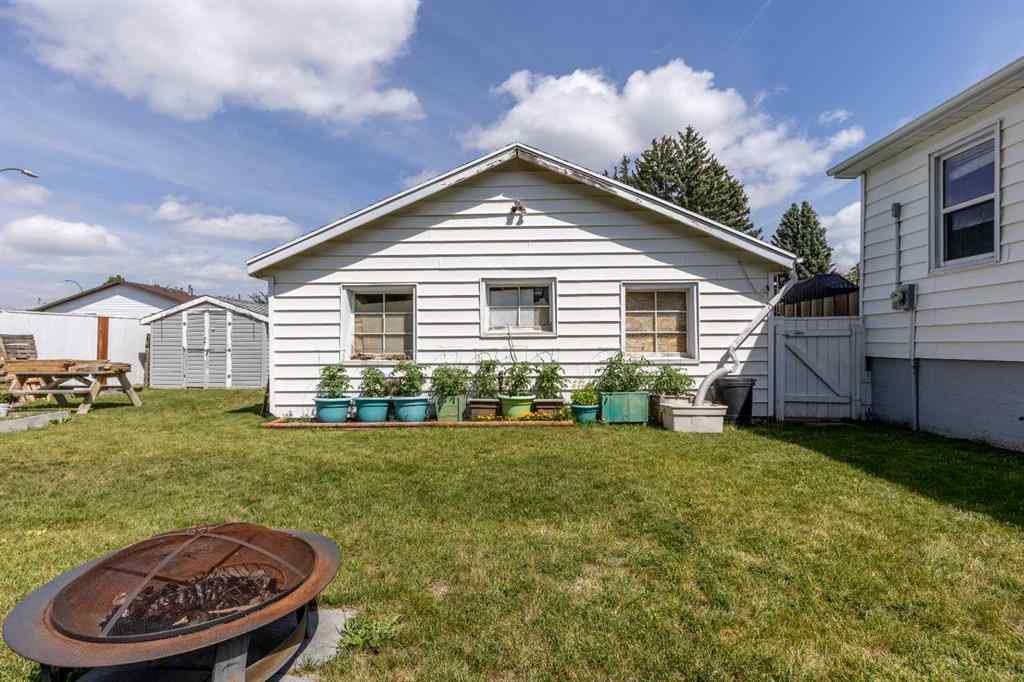 MLS® A2240419 - 315 Dieppe Boulevard S in Glendale Lethbridge, Residential
