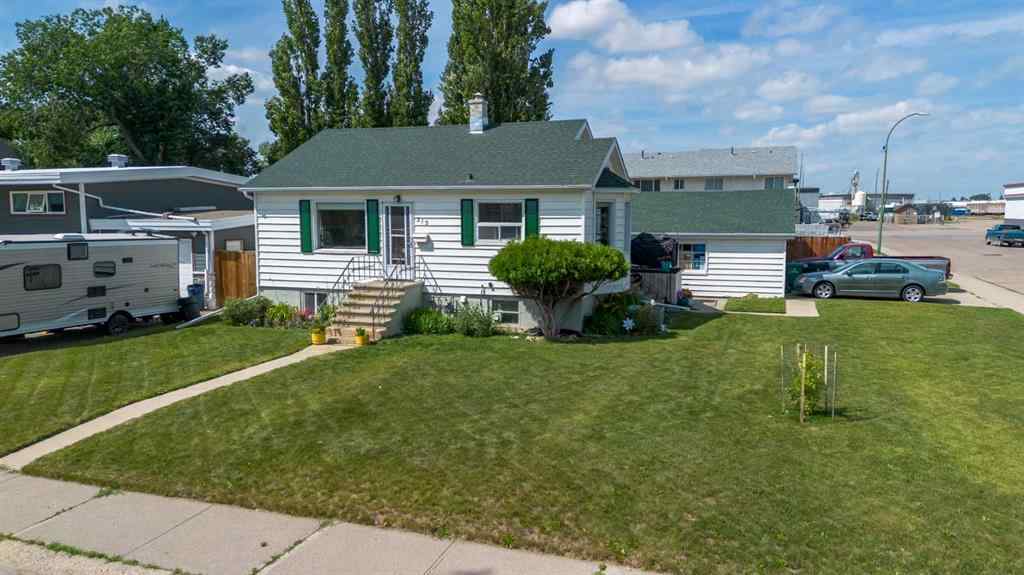 MLS® A2240419 - 315 Dieppe Boulevard S in Glendale Lethbridge, Residential