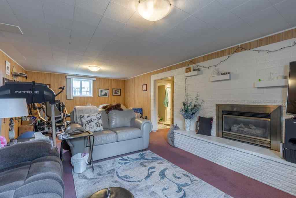 MLS® A2240419 - 315 Dieppe Boulevard S in Glendale Lethbridge, Residential